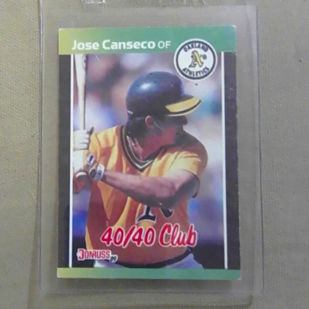 Vintage 1989 Oakland A's Jose Canseco Baseball Card